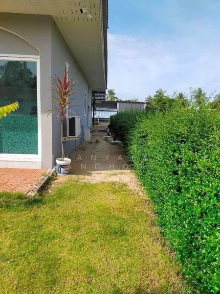 4-BR House, chon-buri, Poong, Bang Lamung (Pattaya), Chon Buri (Pattaya), 4 Bedrooms, 325 sqm, Single Detached House For Sale, by Thanyalag Chanchodtanakul, 500585969 - DDproperty.com