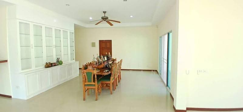 5-BR House, chon-buri, Poong, Bang Lamung (Pattaya), Chon Buri (Pattaya), 5 Bedrooms, 434 sqm, Single Detached House For Sale, by Thanyalag Chanchodtanakul, 500585975 - DDproperty.com