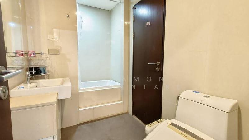 Le Luk Condominium, bangkok, 1599 291 Sukhumvit Rd, Phra Kanong Nua, Watthana, Bangkok, 1 Bedroom, 52 sqm, Condo For Rent, by Pichamon Chawbantard, 500585994 - DDproperty.com