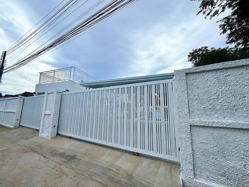 3-BR Villa, chon-buri, Nong Pru, Bang Lamung (Pattaya), Chon Buri (Pattaya), 3 Bedrooms, 220 sqm, Villa For Rent, by Jirapat Chuangsawadsak, 500586004 - DDproperty.com