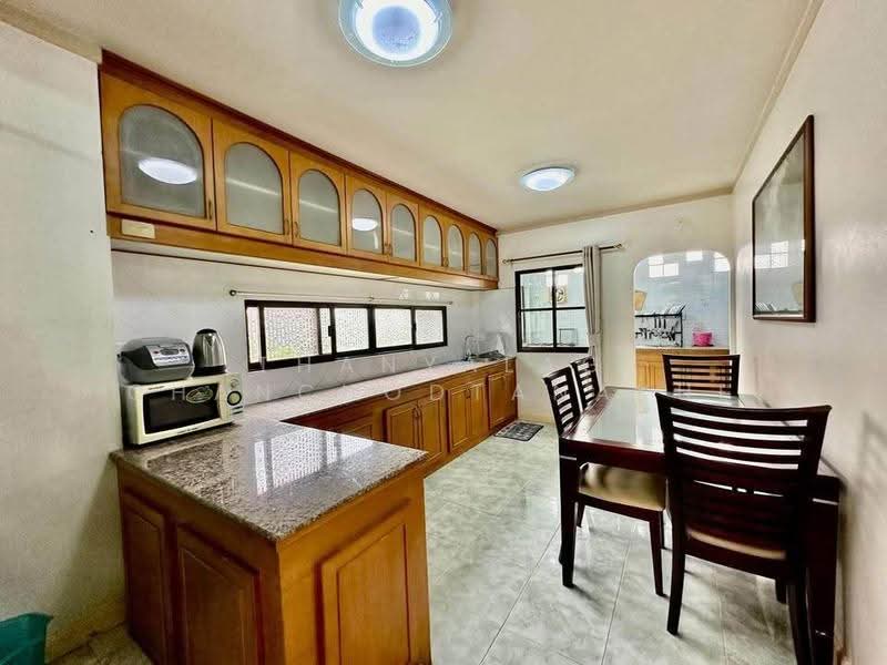 5-BR House, chon-buri, Surasak, Si Racha, Chon Buri (Pattaya), 5 Bedrooms, 377 sqm, Single Detached House For Sale, by Thanyalag Chanchodtanakul, 500586013 - DDproperty.com