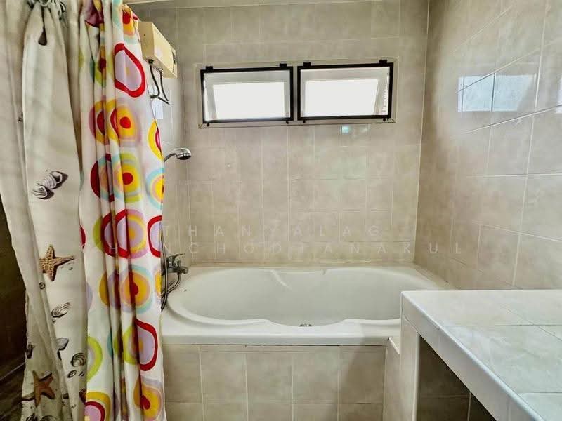 5-BR House, chon-buri, Surasak, Si Racha, Chon Buri (Pattaya), 5 Bedrooms, 377 sqm, Single Detached House For Sale, by Thanyalag Chanchodtanakul, 500586013 - DDproperty.com