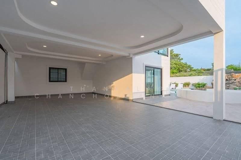 5-BR House, chon-buri, Nong Pru, Bang Lamung (Pattaya), Chon Buri (Pattaya), 5 Bedrooms, 424 sqm, Single Detached House For Sale, by Thanyalag Chanchodtanakul, 500586023 - DDproperty.com