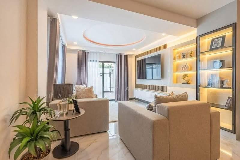 5-BR House, chon-buri, Nong Pru, Bang Lamung (Pattaya), Chon Buri (Pattaya), 5 Bedrooms, 424 sqm, Single Detached House For Sale, by Thanyalag Chanchodtanakul, 500586023 - DDproperty.com