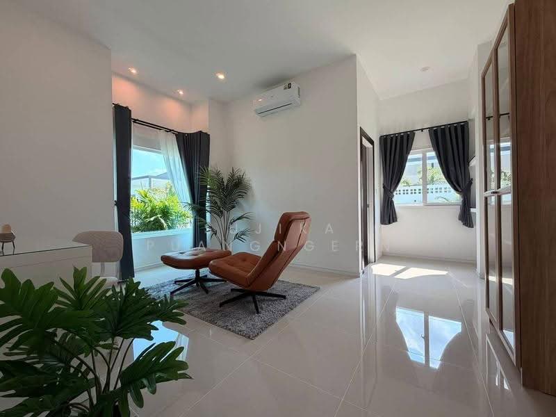 undefined, chon-buri, Poong, Bang Lamung (Pattaya), Chon Buri (Pattaya), 3 Bedrooms, 200 sqm, Single Detached House For Sale, by Sujika Puangngern, 500586075 - DDproperty.com