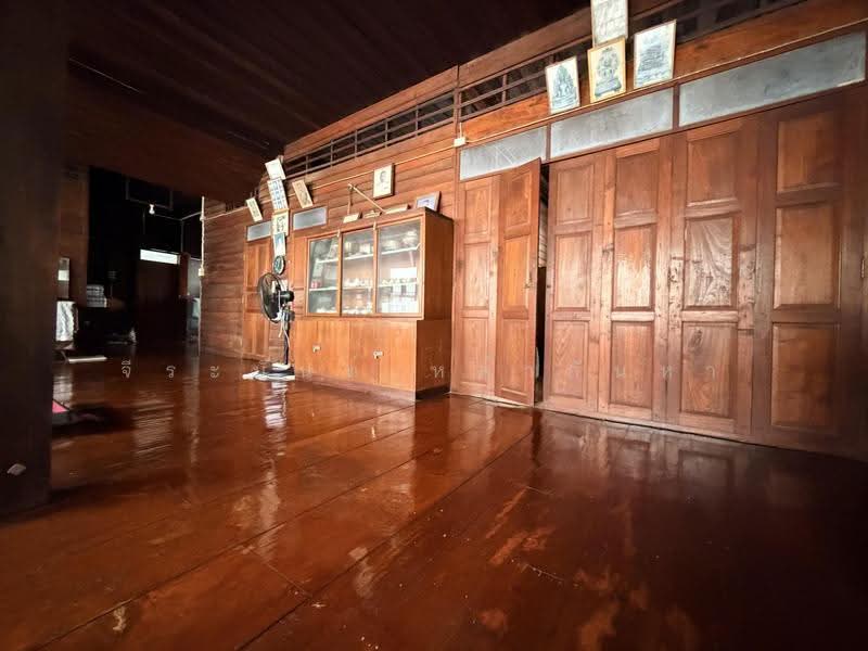 240 Sq.wah Land with Buildings on Arak Road, Chiang Mai Old City, chiang-mai, Sri Phum, Muang Chiang Mai, Chiang Mai, 10+ Bedrooms, 500 sqm, Single Detached House For Sale, by จีระนันท์ หล้ากันหา, 500586225 - DDproperty.com