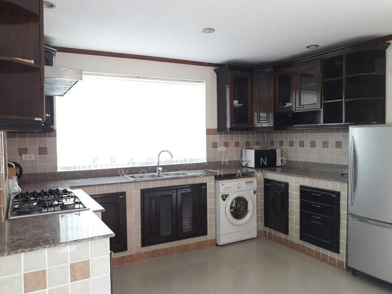 4-BR Villa, chon-buri, Nong Pru, Bang Lamung (Pattaya), Chon Buri (Pattaya), 4 Bedrooms, 250 sqm, Villa For Rent, by Kradumthong Wongchan, 500586257 - DDproperty.com