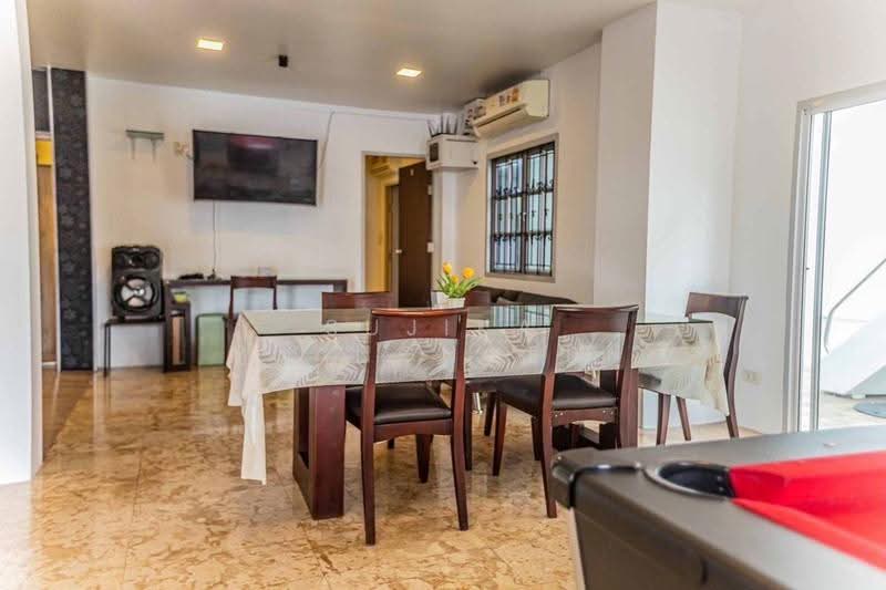 undefined, chon-buri, Nong Pru, Bang Lamung (Pattaya), Chon Buri (Pattaya), 6 Bedrooms, 328 sqm, Villa For Rent, by Sujika Puangngern, 500586285 - DDproperty.com