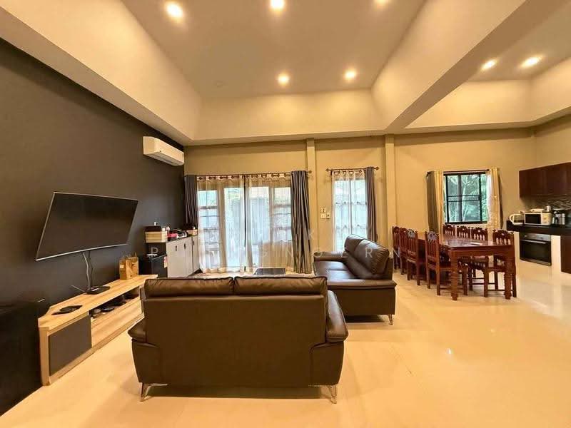 undefined, chon-buri, Nong Pru, Bang Lamung (Pattaya), Chon Buri (Pattaya), 3 Bedrooms, 288 sqm, Single Detached House For Sale, by Sujika Puangngern, 500586298 - DDproperty.com