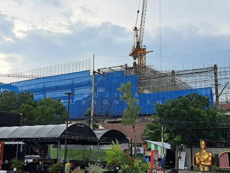 5-BR House, chon-buri, Nong Pru, Bang Lamung (Pattaya), Chon Buri (Pattaya), 5 Bedrooms, 377 sqm, Single Detached House For Sale, by Sujika Puangngern, 500586365 - DDproperty.com