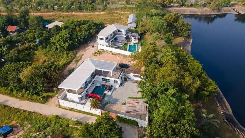 6-BR Villa, chon-buri, Huai Yai, Bang Lamung (Pattaya), Chon Buri (Pattaya), 6 Bedrooms, 446 sqm, Villa For Rent, by Sujika Puangngern, 500586368 - DDproperty.com