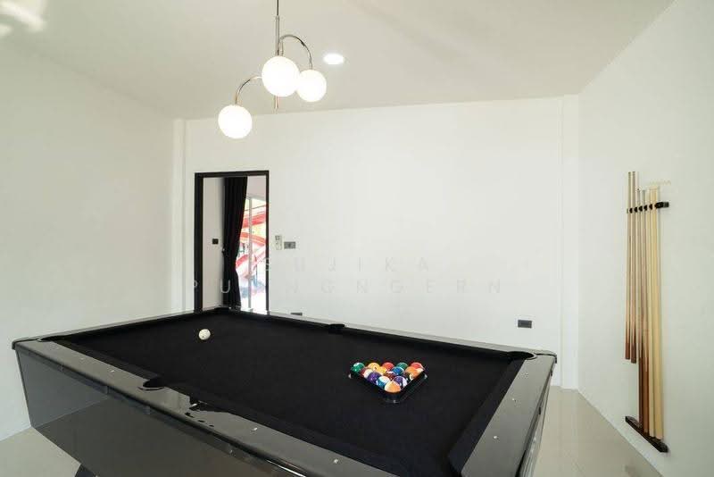 6-BR Villa, chon-buri, Huai Yai, Bang Lamung (Pattaya), Chon Buri (Pattaya), 6 Bedrooms, 446 sqm, Villa For Rent, by Sujika Puangngern, 500586368 - DDproperty.com