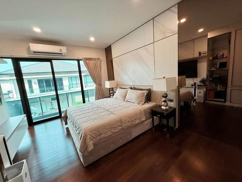 The City Ekkamai-Ladprao, bangkok, Pradit Manutham Road, Phlapphla, Wang Thonglang, Bangkok, 4 Bedrooms, 309 sqm, Single Detached House For Rent, by Thiti Boonchurn, 500586370 - DDproperty.com