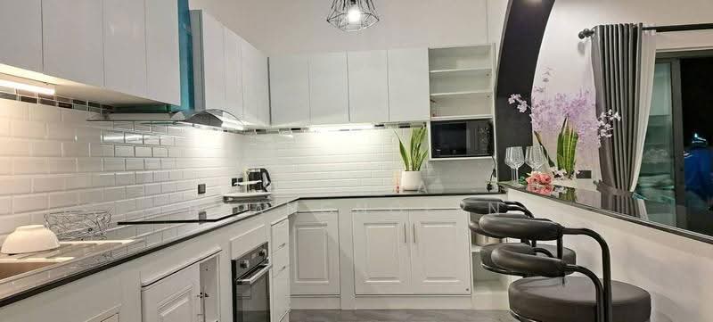 6-BR Villa, chon-buri, Huai Yai, Bang Lamung (Pattaya), Chon Buri (Pattaya), 6 Bedrooms, 350 sqm, Villa For Rent, by Sujika Puangngern, 500586373 - DDproperty.com