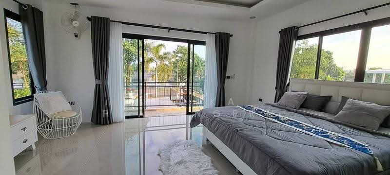 6-BR Villa, chon-buri, Huai Yai, Bang Lamung (Pattaya), Chon Buri (Pattaya), 6 Bedrooms, 350 sqm, Villa For Rent, by Sujika Puangngern, 500586373 - DDproperty.com