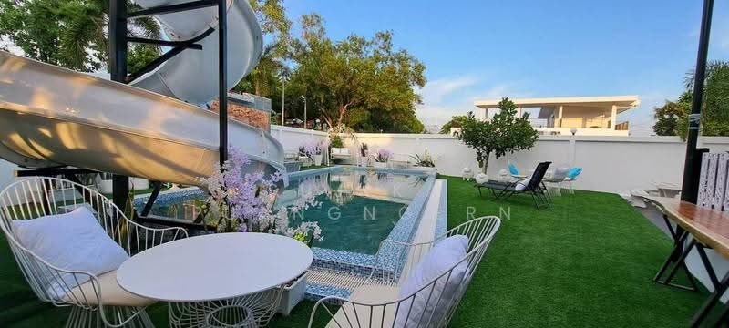 6-BR Villa, chon-buri, Huai Yai, Bang Lamung (Pattaya), Chon Buri (Pattaya), 6 Bedrooms, 350 sqm, Villa For Sale, by Sujika Puangngern, 500586376 - DDproperty.com