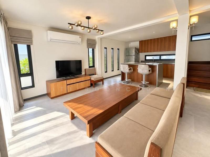 Detached House, Soi Yen Akart, Sathorn, bangkok, Chong Nonsi, Yan Nawa, Bangkok, 8 Bedrooms, 550 sqm, Single Detached House For Rent, by Thiti Boonchurn, 500586383 - DDproperty.com