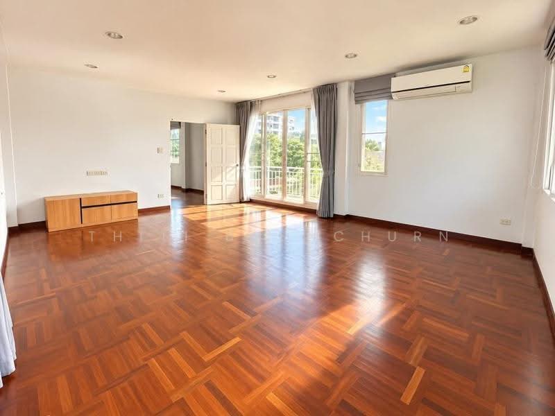 Detached House, Soi Yen Akart, Sathorn, bangkok, Chong Nonsi, Yan Nawa, Bangkok, 8 Bedrooms, 550 sqm, Single Detached House For Rent, by Thiti Boonchurn, 500586383 - DDproperty.com