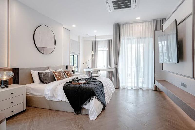 Nantawan Rama 9 - New Krungthepkreetha, bangkok, Saphan Sung, Bangkok, 3 Bedrooms, 302 sqm, Single Detached House For Rent, by Thiti Boonchurn, 500586398 - DDproperty.com