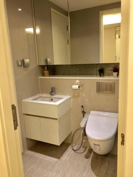 H Sukhumvit 43, bangkok, 28 Sukhumvit 34 Road, Khlong Tan Nua, Watthana, Bangkok, 1 Bedroom, 42 sqm, Condo For Rent, by Jettapat Jaroonpipatkun, 500586472 - DDproperty.com
