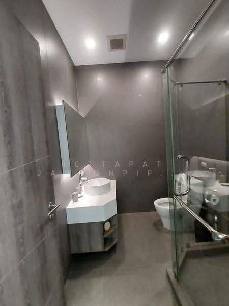 Trapezo Sukhumvit 16 : ทราเพโซ สุขุมวิท 16, กรุงเทพ, ซอยสุขุมวิท 16, คลองเตย, กรุงเทพ, 118 ตร.ม., คอนโด ให้เช่า, โดย Jettapat Jaroonpipatkun, 500586652 - DDproperty.com
