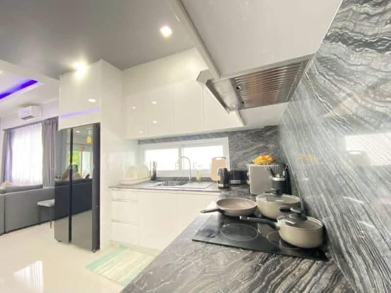 View Point Village, chon-buri, Pattaya City, Bang Lamung, Bang Lamung (Pattaya), Chon Buri (Pattaya), 5 Bedrooms, 90 sqm, Villa For Rent, by JaoBen Benjawan, 500586693 - DDproperty.com