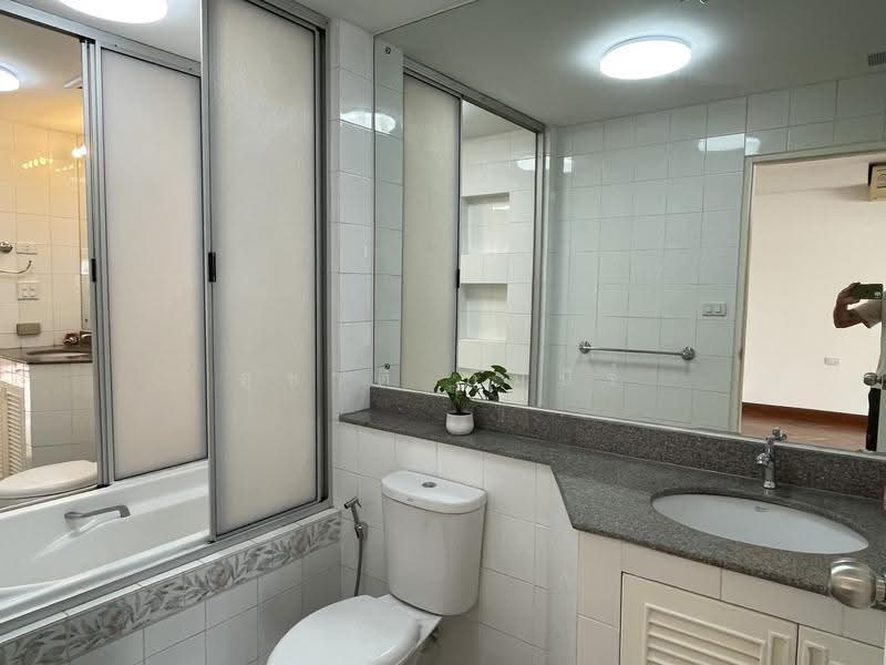 Rent Large Home Office Ekkamai 22, bangkok, Khlong Tan Nua, Watthana, Bangkok, , 450 sqm, Office Space For Rent, by Suchart Gambhir, 500586697 - DDproperty.com
