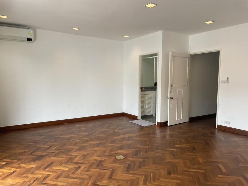 Rent Large Home Office Ekkamai 22, bangkok, Khlong Tan Nua, Watthana, Bangkok, , 450 sqm, Office Space For Rent, by Suchart Gambhir, 500586697 - DDproperty.com