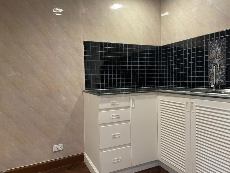 Rent Large Home Office Ekkamai 22, bangkok, Khlong Tan Nua, Watthana, Bangkok, , 450 sqm, Office Space For Rent, by Suchart Gambhir, 500586697 - DDproperty.com