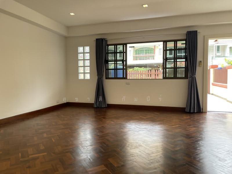 Rent Large Home Office Ekkamai 22, bangkok, Khlong Tan Nua, Watthana, Bangkok, , 450 sqm, Office Space For Rent, by Suchart Gambhir, 500586697 - DDproperty.com