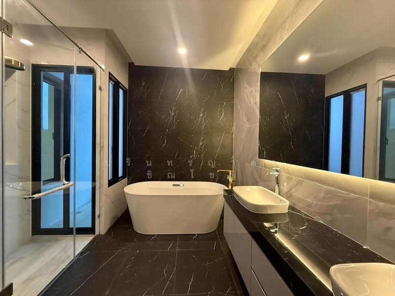 The Master Ekkamai-Ramintra, bangkok, Soi Ramintra 39, Tha Rang, Bang Khen, Bangkok, 5 Bedrooms, 661 sqm, Single Detached House For Rent, by ปรินทร์ญาดา ชิณโชติ, 500586701 - DDproperty.com