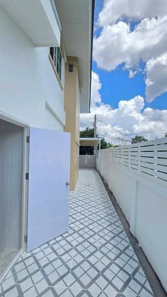 Chor Rungreuang 8, nonthaburi, บ้านกล้วย - ไทรน้อย, Phimonrat, Bang Bua Thong, Nonthaburi, 4 Bedrooms, 160 sqm, Townhouse For Sale, by Connex Property, 500586705 - DDproperty.com