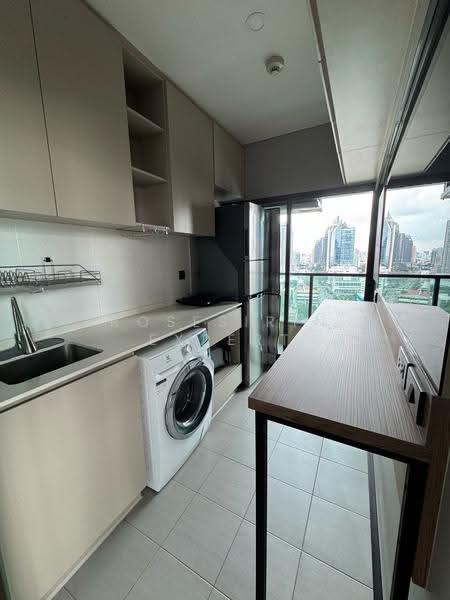 Lumpini Suite Phetchaburi-Makkasan : ลุมพินี สวีท เพชรบุรี-มักกะสัน, กรุงเทพ, 1515 ถ. เพชรบุรี, มักกะสัน, ราชเทวี, กรุงเทพ, 61 ตร.ม., คอนโด ให้เช่า, โดย Rosesirin Expert, 500586769 - DDproperty.com
