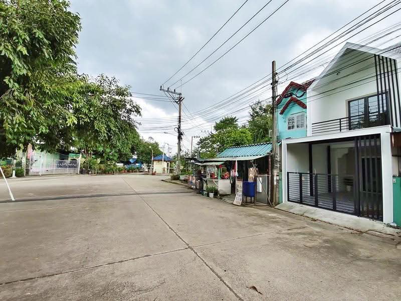 บ้านสวย ถนนเมน ตรงข้ามสวน ซอยกันตนา หมู่บ้านพร้อมจิต บางใหญ่, nonthaburi, กาญจนาภิเษก, Bang Yai, Nonthaburi, 2 Bedrooms, 100 sqm, Townhouse For Sale, by บุษบากร (เจี๊ยบ), 500586778 - DDproperty.com