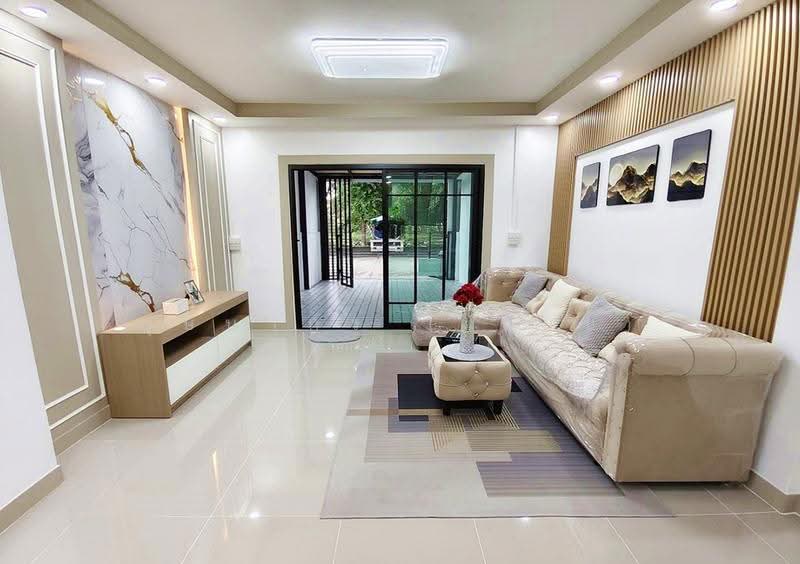 บ้านสวย ถนนเมน ตรงข้ามสวน ซอยกันตนา หมู่บ้านพร้อมจิต บางใหญ่, nonthaburi, กาญจนาภิเษก, Bang Yai, Nonthaburi, 2 Bedrooms, 100 sqm, Townhouse For Sale, by บุษบากร (เจี๊ยบ), 500586778 - DDproperty.com