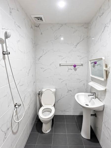 ให้เช่าบ้านเดี่ยวพื้นที่เยอะมาก ใกล้ รพ.สมเด็จ ณ ศรีราชา, chon-buri, Si Racha, Chon Buri (Pattaya), 3 Bedrooms, 400 sqm, Single Detached House For Rent, by Dusit Saengfa, 500586796 - DDproperty.com