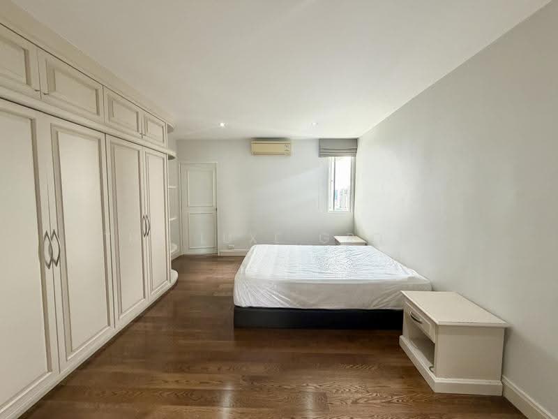 D.S. Tower 1 Sukhumvit 33, bangkok, Soi Phrom Chit, Khlong Tan Nua, Watthana, Bangkok, 3 Bedrooms, 250 sqm, Condo For Rent, by The Luxe Group, 500586918 - DDproperty.com