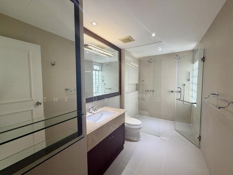 D.S. Tower 1 Sukhumvit 33, bangkok, Soi Phrom Chit, Khlong Tan Nua, Watthana, Bangkok, 3 Bedrooms, 250 sqm, Condo For Rent, by The Luxe Group, 500586918 - DDproperty.com
