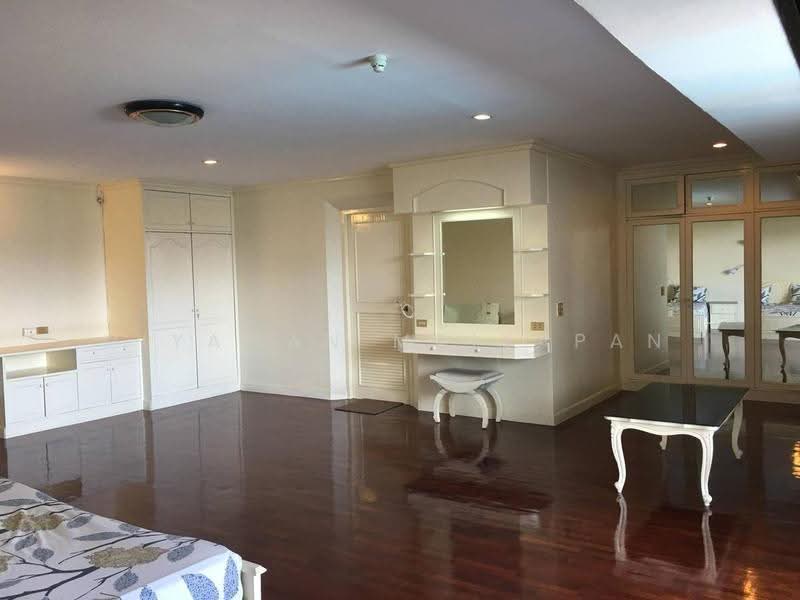 Oriental Towers, bangkok, 25 Soi Ekkamai 12, Ekkamai Road, Khlong Tan Nua, Watthana, Bangkok, 4 Bedrooms, 452 sqm, Condo For Sale, by Piyawan Maiyapan, 500586923 - DDproperty.com