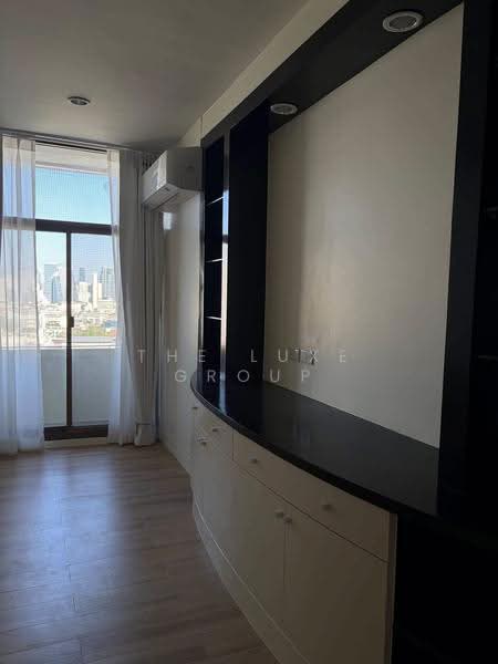 River House Condominium : ริเวอร์ เฮ้าส์ คอนโดมิเนียม, กรุงเทพ, 764 ถนนลาดหญ้า, คลองสาน, กรุงเทพ, 220 ตร.ม., คอนโด ให้เช่า, โดย The Luxe Group, 500586972 - DDproperty.com