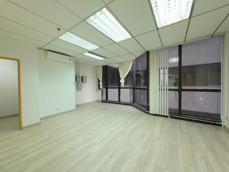 Chamnan Phenjati Business Center, bangkok, Huai Khwang, Bangkok, , 181 sqm, Office Space For Rent, by Khun Nest, 500587222 - DDproperty.com