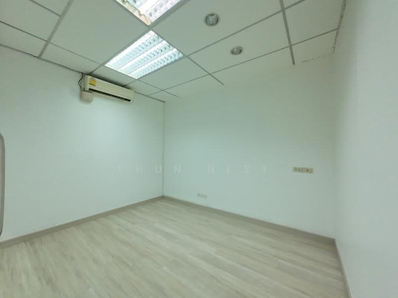 Chamnan Phenjati Business Center, bangkok, Huai Khwang, Bangkok, , 181 sqm, Office Space For Rent, by Khun Nest, 500587222 - DDproperty.com