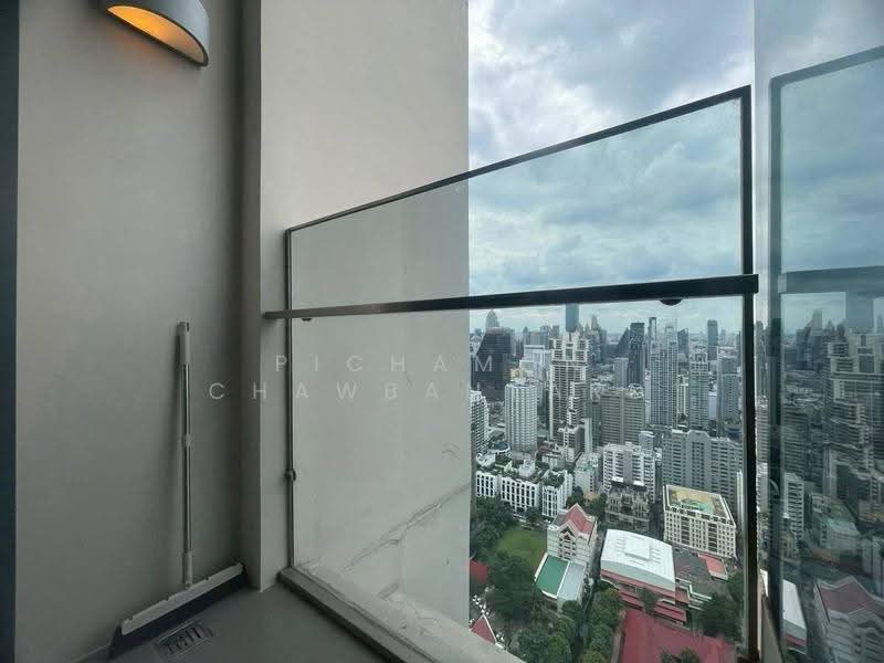 The Esse Asoke, bangkok, 333 Soi Sukhumvit 21, Sukhumvit Road, Khlongtoei Nua, Watthana, Bangkok, 1 Bedroom, 42 sqm, Condo For Rent, by Pichamon Chawbantard, 500587254 - DDproperty.com