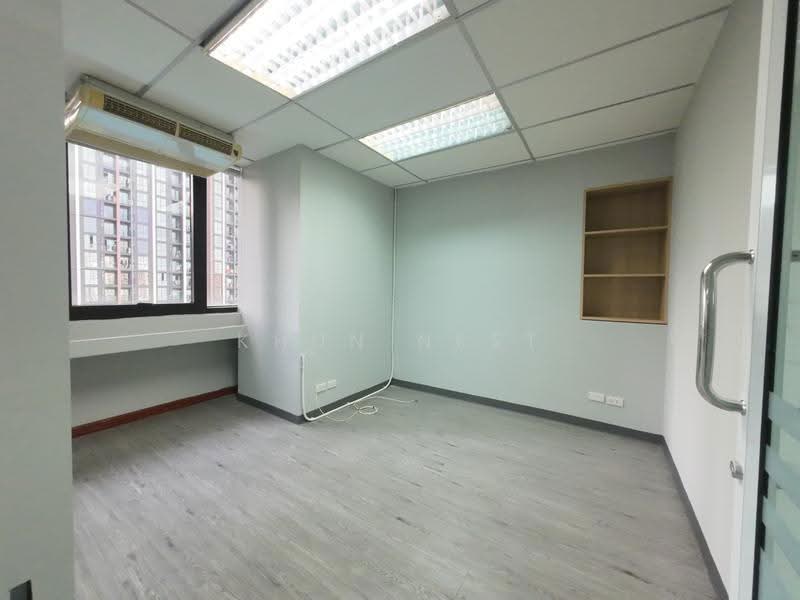 Chamnan Phenjati Business Center : อาคาร ชำนาญเพ็ญชาติ บิสเนสเซ็นเตอร์, กรุงเทพ, ห้วยขวาง, กรุงเทพ, 218 ตร.ม., สำนักงาน ให้เช่า, โดย Khun Nest, 500587255 - DDproperty.com