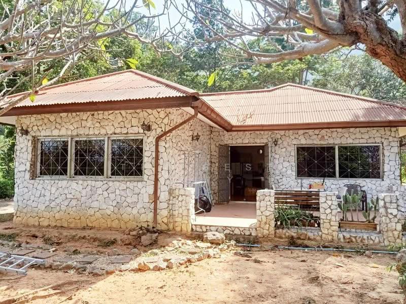 บ้านเดี่ยวพร้อมที่ดินแก่งกระจาน เพชรบุรี, phetchaburi, Kaeng Krachan, Phetchaburi, 6 Bedrooms, 200 sqm, Single Detached House For Sale, by The Best Property นาถ, 500587273 - DDproperty.com