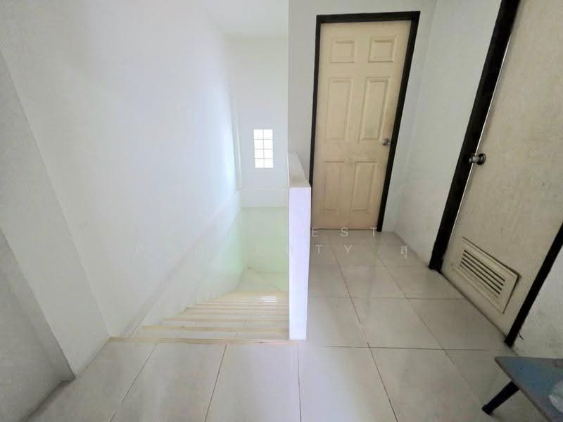 หมู่บ้านโกลเด้นโฮม4 เครือสหพัฒน์ (Golden Home4), chon-buri, Nong - Kham, Si Racha, Chon Buri (Pattaya), 2 Bedrooms, 150 sqm, Townhouse For Sale, by The Best Property สุ, 500587308 - DDproperty.com