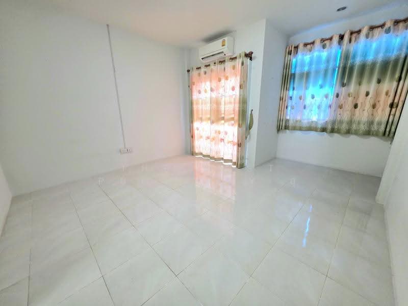 หมู่บ้านโกลเด้นโฮม4 เครือสหพัฒน์ (Golden Home4), Chon Buri (Pattaya), Nong - Kham, Si Racha, Chon Buri (Pattaya), 2 Bedrooms, 150 sqm, Townhouse For Sale, by The Best Property สุ, 500587308 - DDproperty.com