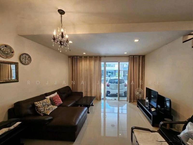 Town Avenue Srinagarindra, bangkok, Soi On Nut 68, Suan Luang, Bangkok, 3 Bedrooms, 185 sqm, Townhouse For Sale, by Rojjana Jindasri, 500587312 - DDproperty.com