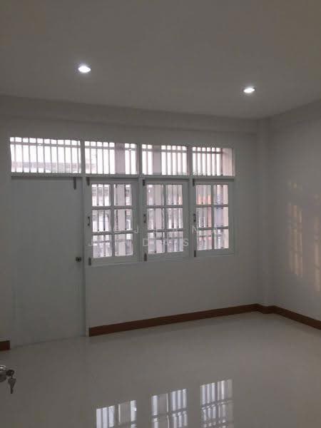 ทาวน์เฮ้าส์ 3-ห้องนอน, กรุงเทพ, สวนหลวง, กรุงเทพ, 200 ตร.ม., ทาวน์เฮ้าส์ ให้เช่า, โดย Rojjana Jindasri, 500587370 - DDproperty.com