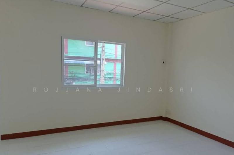 ทาวน์เฮ้าส์ 3-ห้องนอน, กรุงเทพ, ลาดพร้าว, กรุงเทพ, 120 ตร.ม., ทาวน์เฮ้าส์ ขาย, โดย Rojjana Jindasri, 500587411 - DDproperty.com